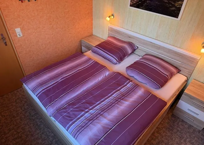 With 2 Bedrooms بيت للعطل *