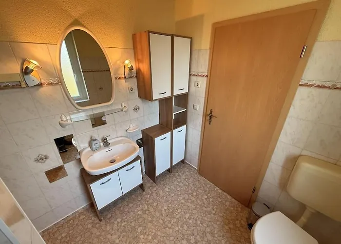 With 2 Bedrooms *